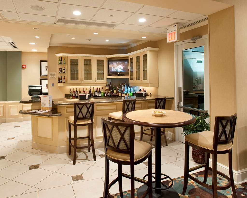 Hilton Garden Inn Ridgefield Park מסעדה תמונה